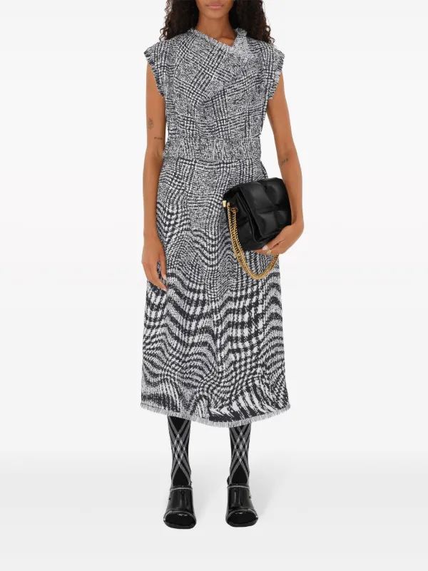 【Burberry】スニップ ショルダーバッグ Burberry Snip ショルダーバッグ | ブラック | FARFETCH JP