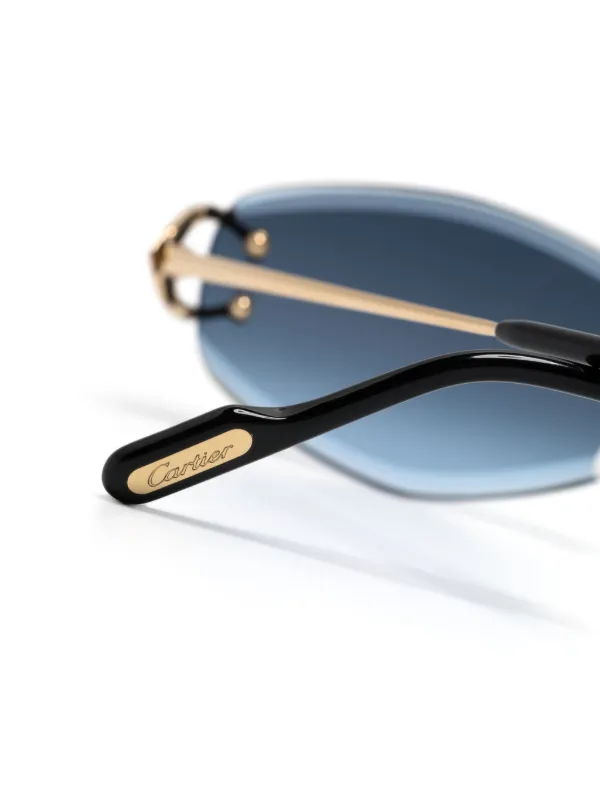 世代を超えて愛される【Cartier】シグネチャーCオーバルグラス Cartier Eyewear Signature C oval-frame Sunglasses | Gold