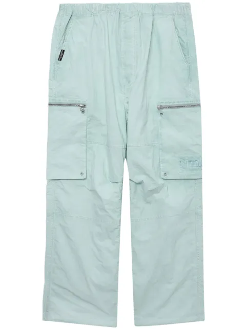 izzue logo-embroidery crinkled cargo trousers