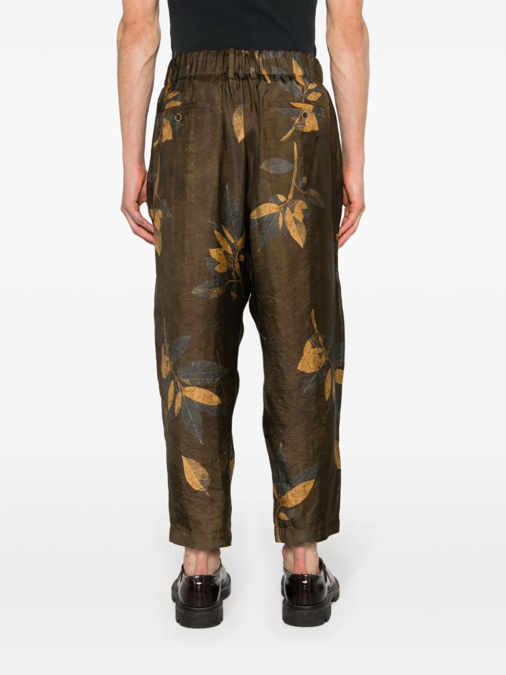 Shop Uma Wang Branches-printed Trousers In Brown