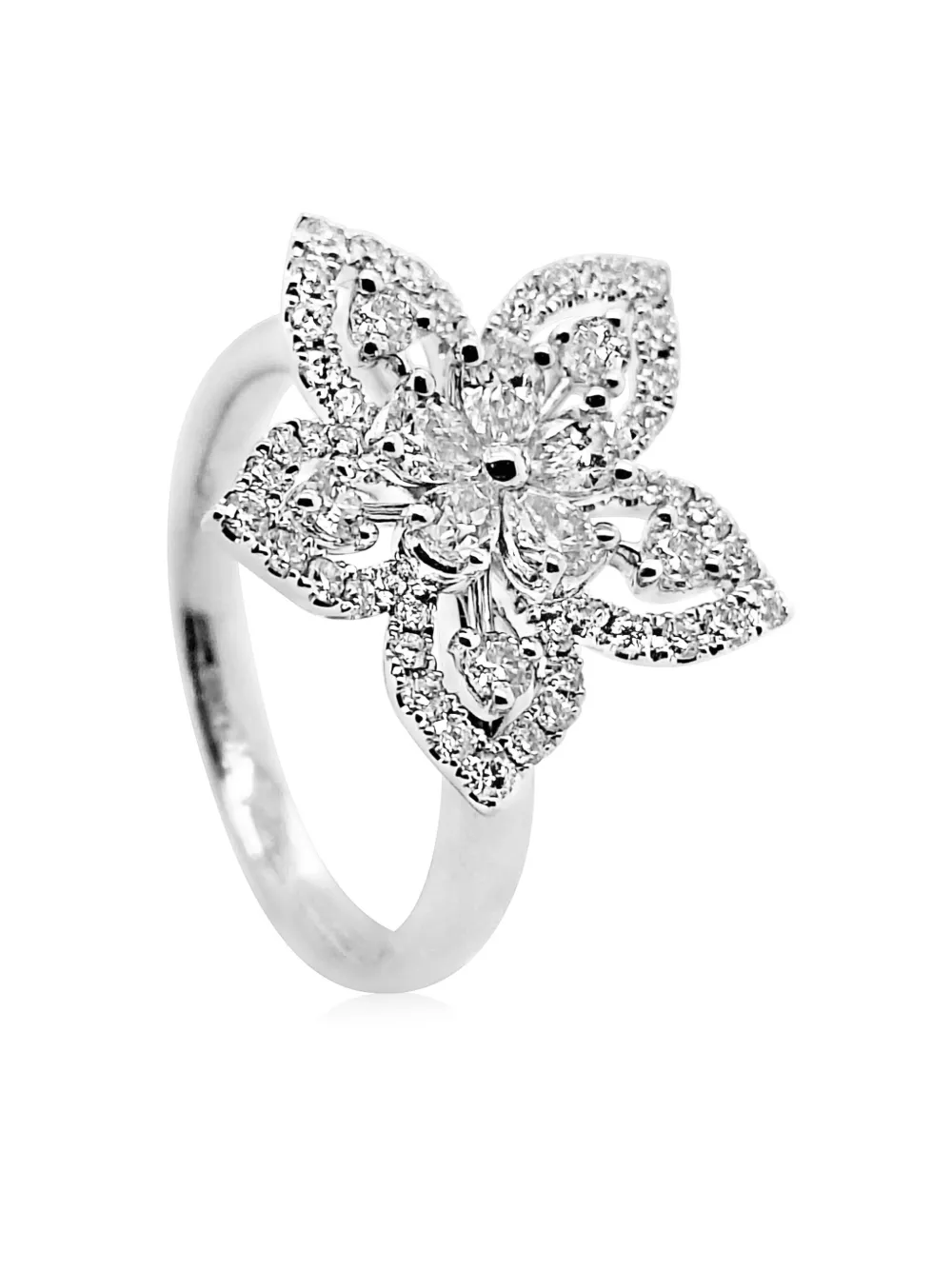 HYT JEWELRY PLATINUM DIAMOND COCKTAIL RING