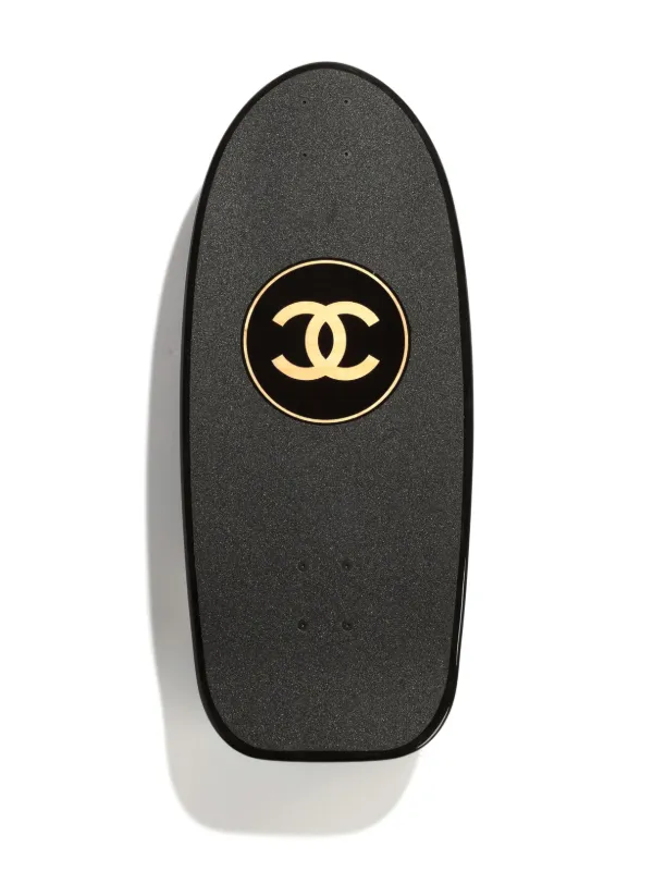 CHANEL Pre-Owned CC diamond-quilted Skateboard | Black | FARFETCH