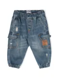 Moschino Kids logo-patch tapered jeans - Blue