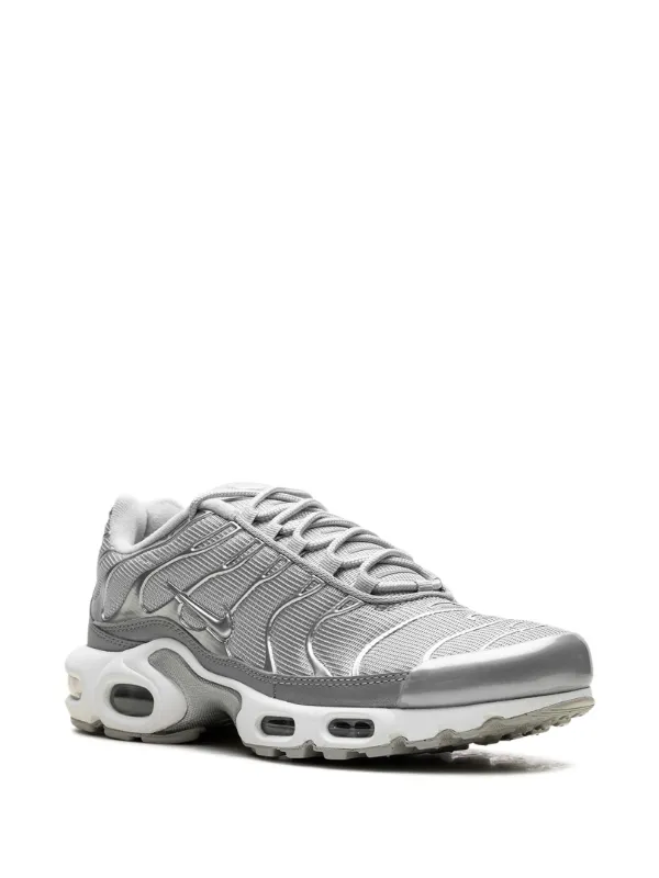 Nike Air Max Plus Metallic Silver FARFETCH JP