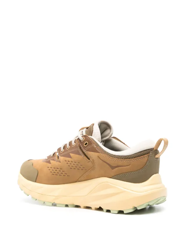 関税/送料込★HOKA★ロゴ スニーカー レザー ローカット HOKA Kaha GTX チャンキースニーカー | ブラウン | FARFETCH JP