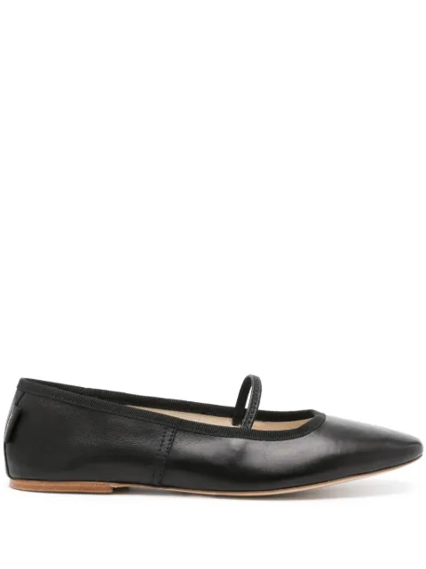 A.P.C. flats con puntera redonda