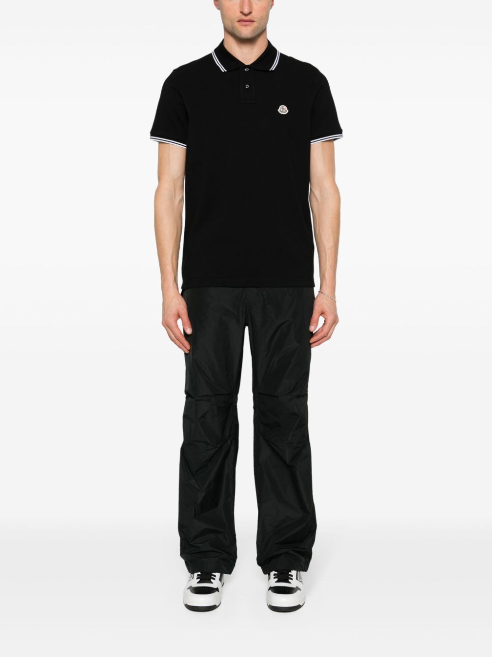 Moncler logo-appliqué polo shirt - Zwart