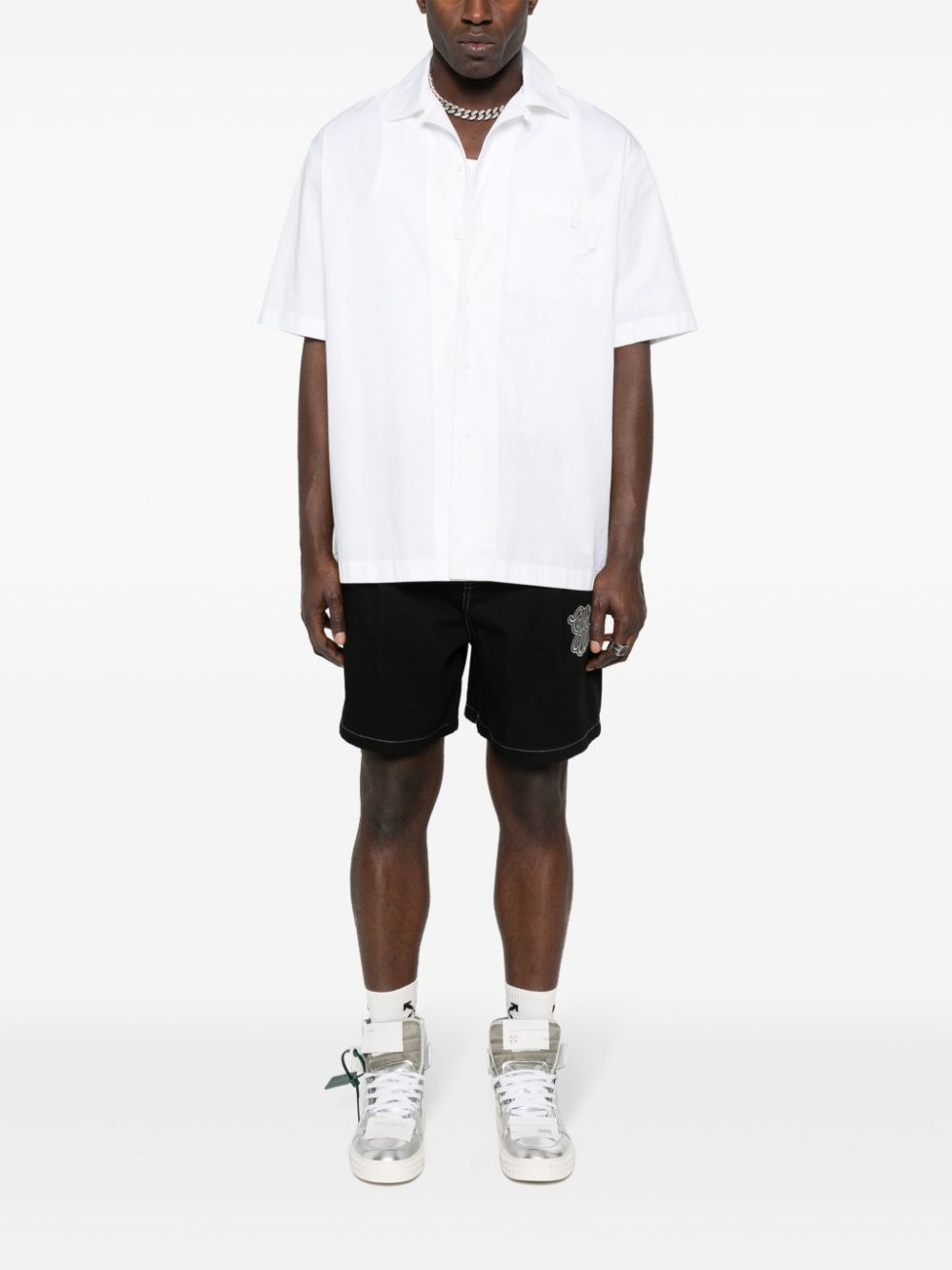 Off-White embroidered-logo denim shorts - Zwart