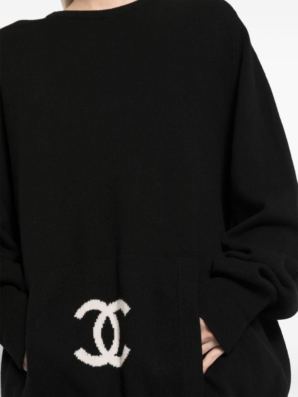 CHANEL 1990-2000s logo sweater Women