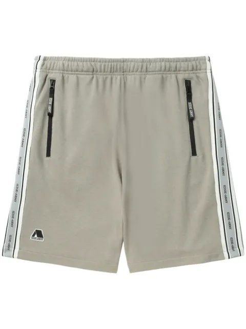 izzue logo-tape track shorts