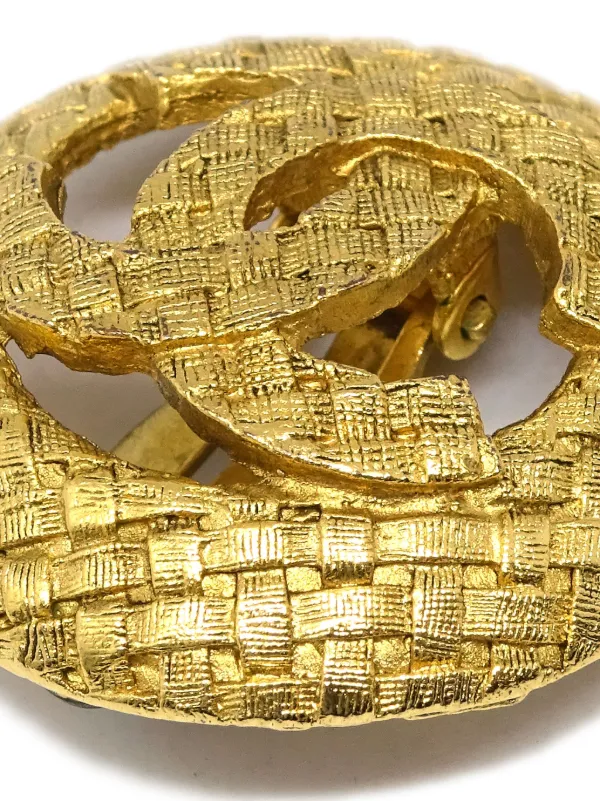 CHANEL Pre-Owned 1994 CC Button clip-on Earrings Gold FARFETCH IN