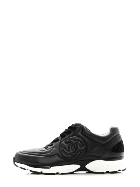 CHANEL Pre-Owned CC panelled leather sneakers