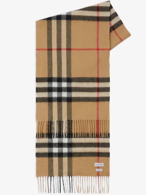 Burberry mascada a cuadros con flecos
