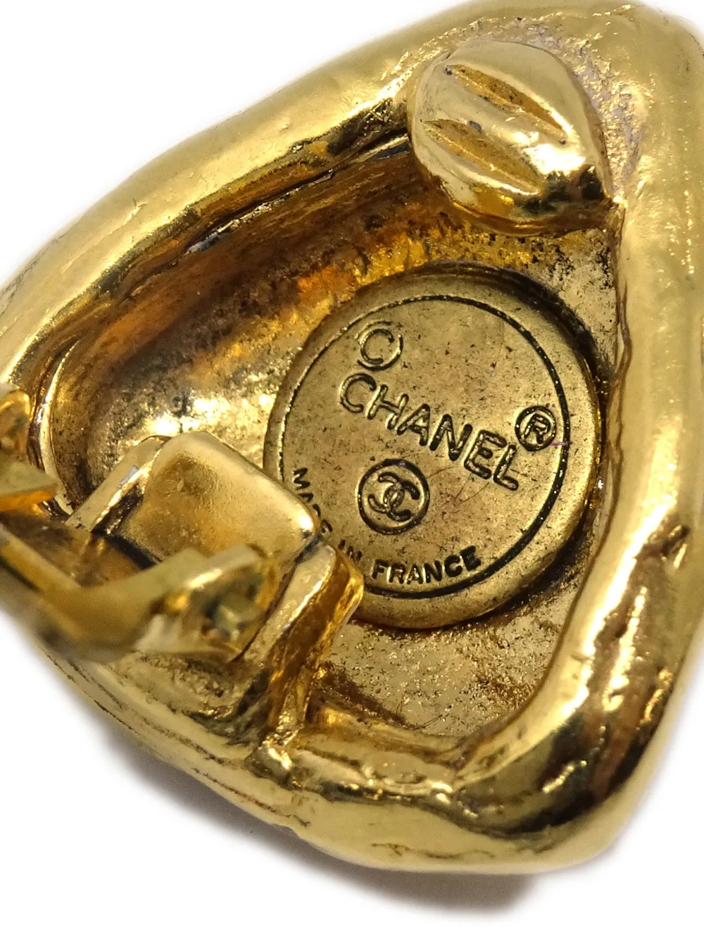 Pre-owned Chanel 1990-2009 Cc Clip-on Earrings In 金色