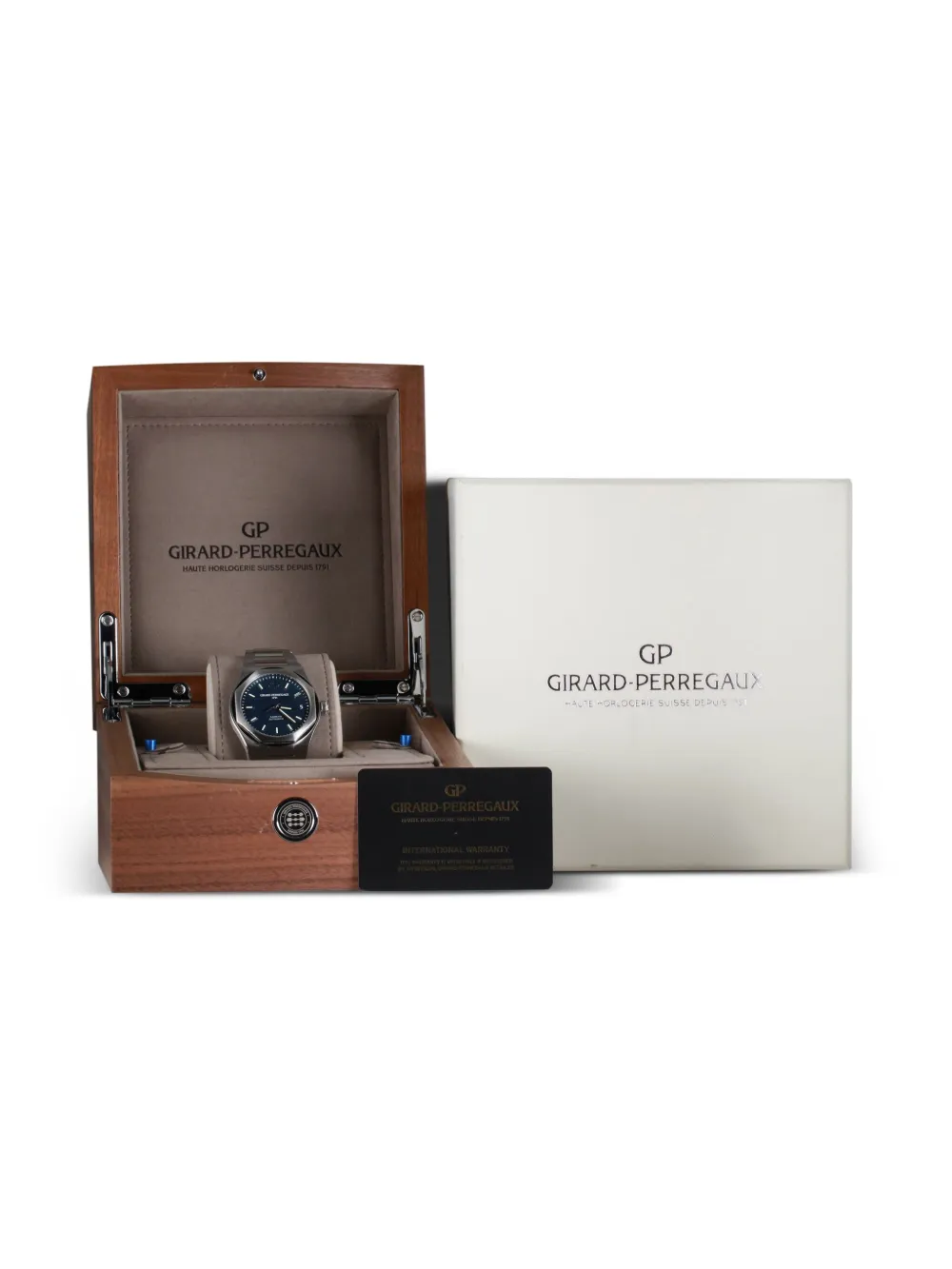 Girard-Perregaux Pre-Owned 2020 pre-owned Laureato 42mm | Image 7
