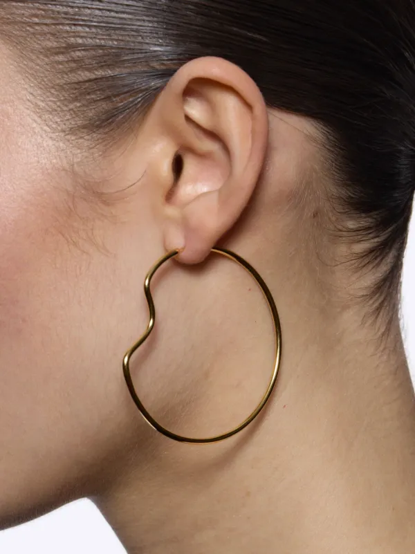 MARIA BLACK コペンハーゲン 50 フープ ピアス イエローゴールド Maria Black Copenhagen 50 フープピアス | ゴールドトーン | FARFETCH JP