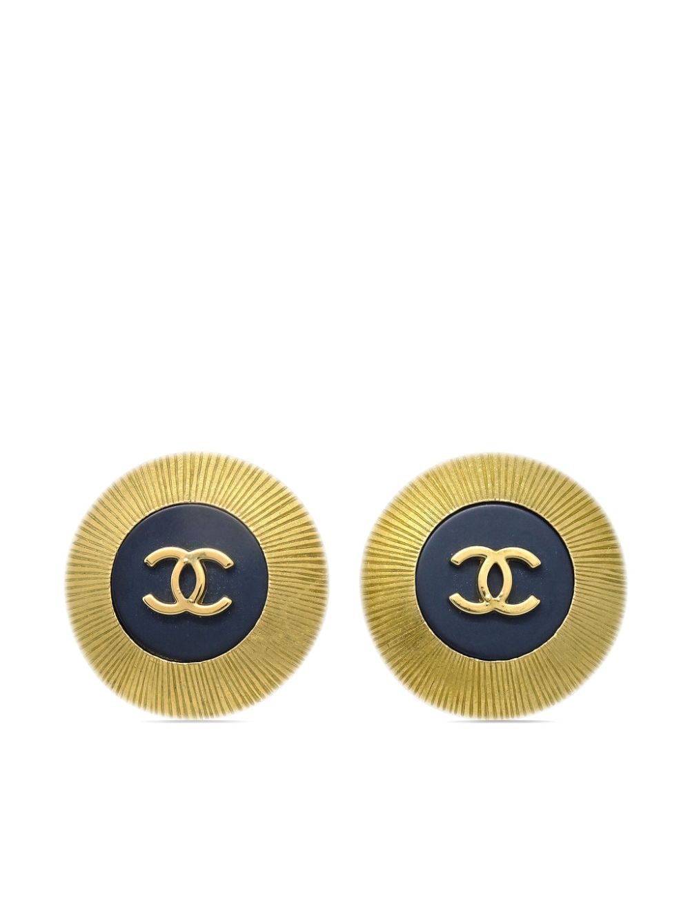 Pre-owned Chanel Cc 纽扣夹扣式耳环（1995年典藏款） In Gold