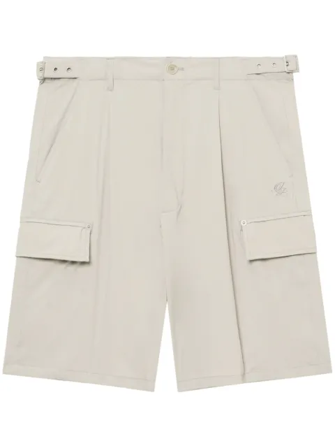 izzue logo-embroidered cargo shorts
