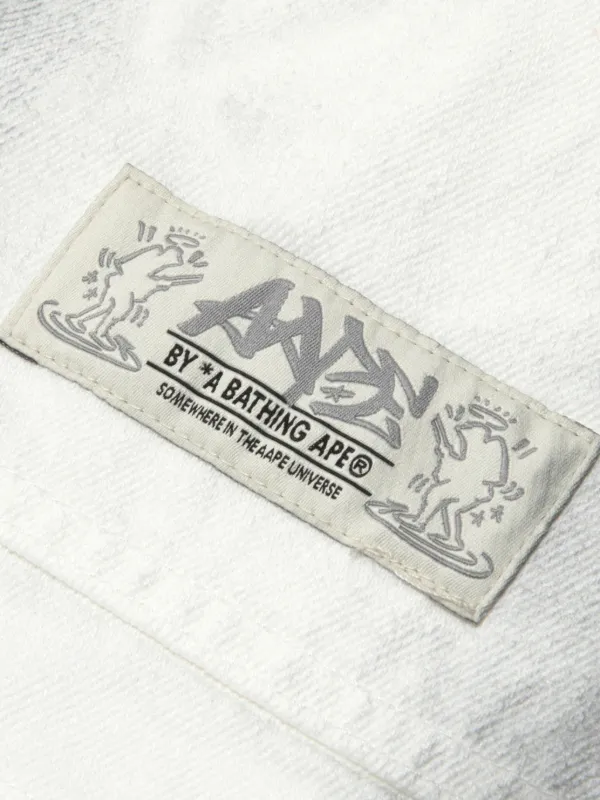 AAPE BY *A BATHING APE® ロゴ デニムジャケット | ホワイト | FARFETCH JP