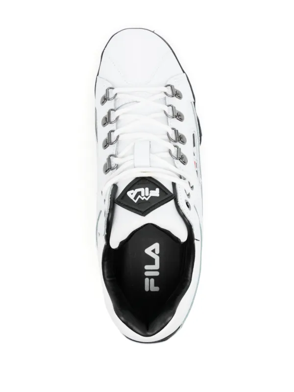 Fila trailblazer white deals