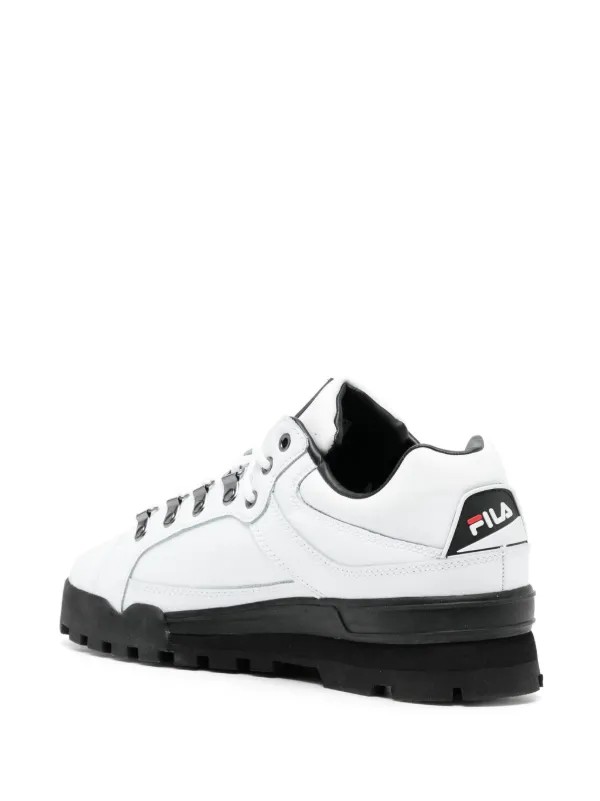 Fila white trailblazer leather big online logo trainers