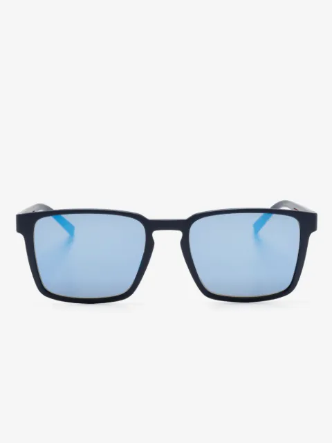 Tommy Hilfiger lentes de sol con armazón cuadrada
