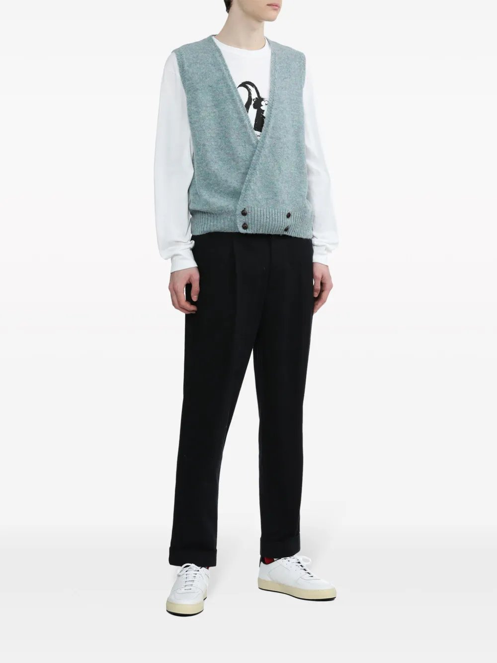 【関税込み】Common Projects ブラック Decades スニーカー Common Projectsのブラック Decades スニーカーがセール中