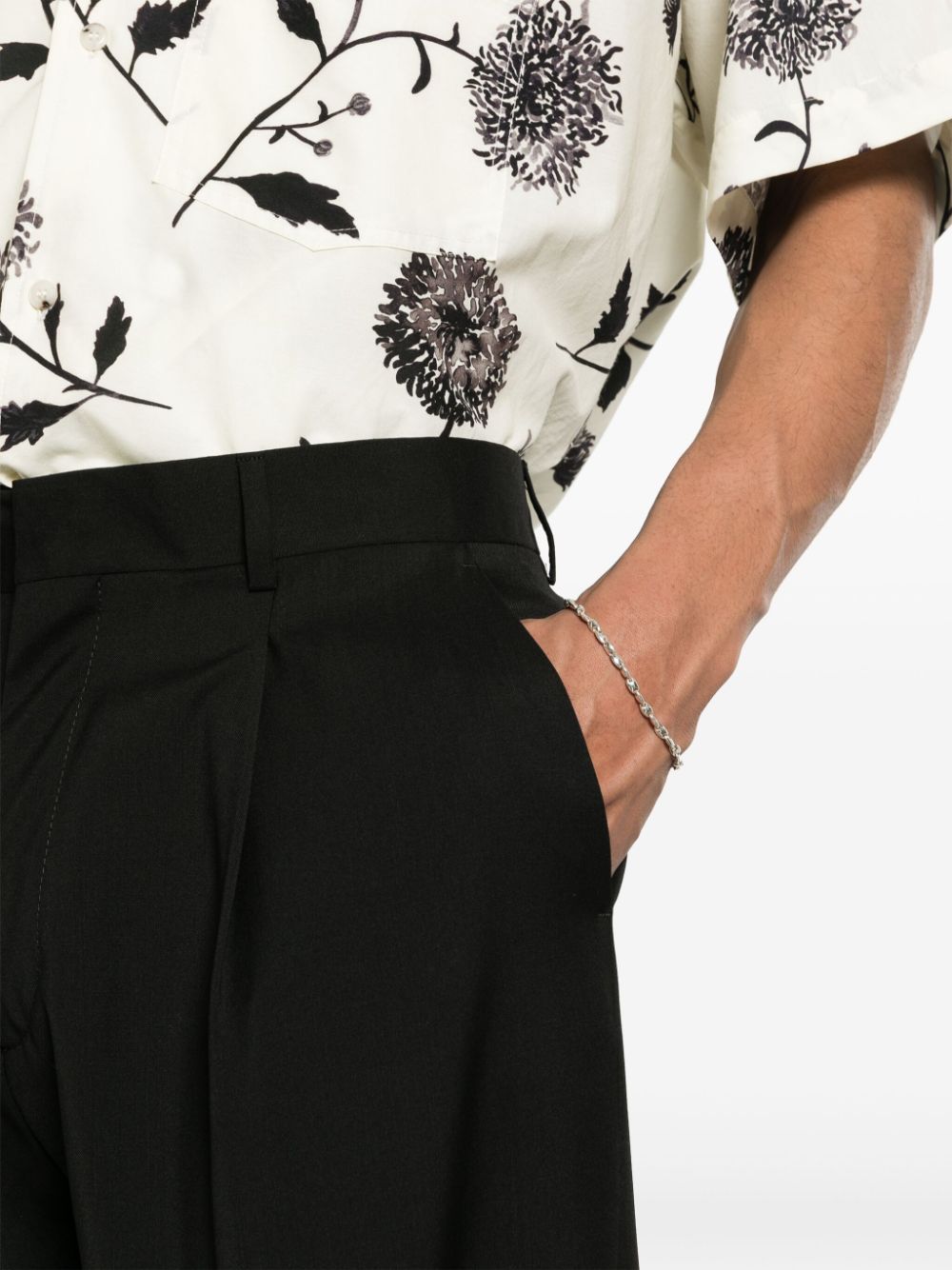 Shop Costumein Vicent Pleat-detail Tapered Trousers In Black