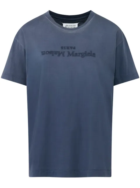 Maison Margiela تيشيرت قطن بشعار الماركة مقلوب