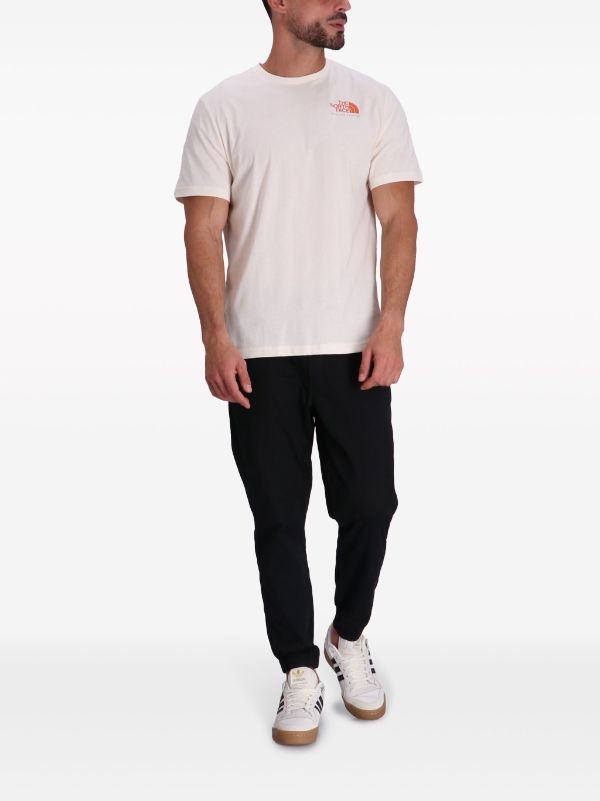 The North Face logo-print T-shirt - Farfetch