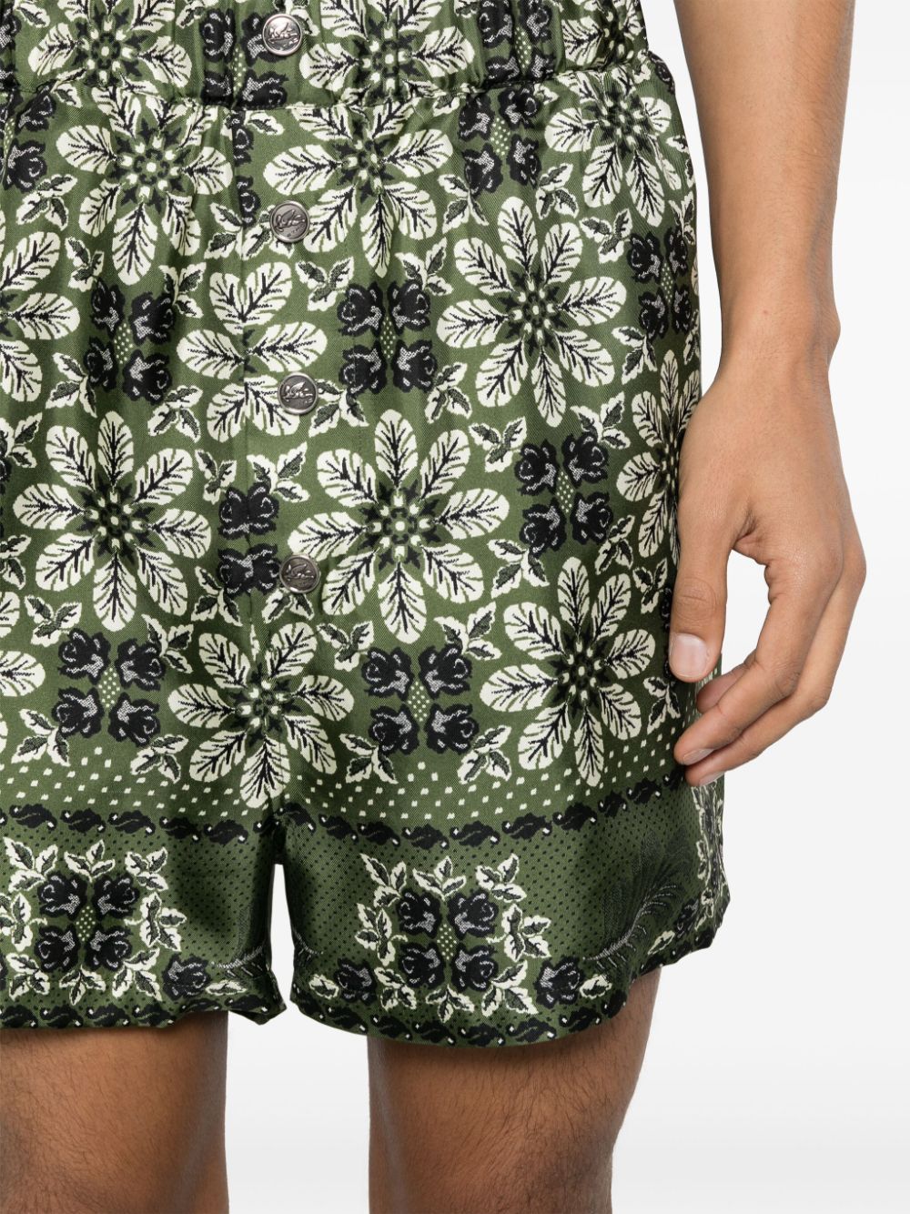 Shop Etro Floral-print Silk Shorts In 绿色