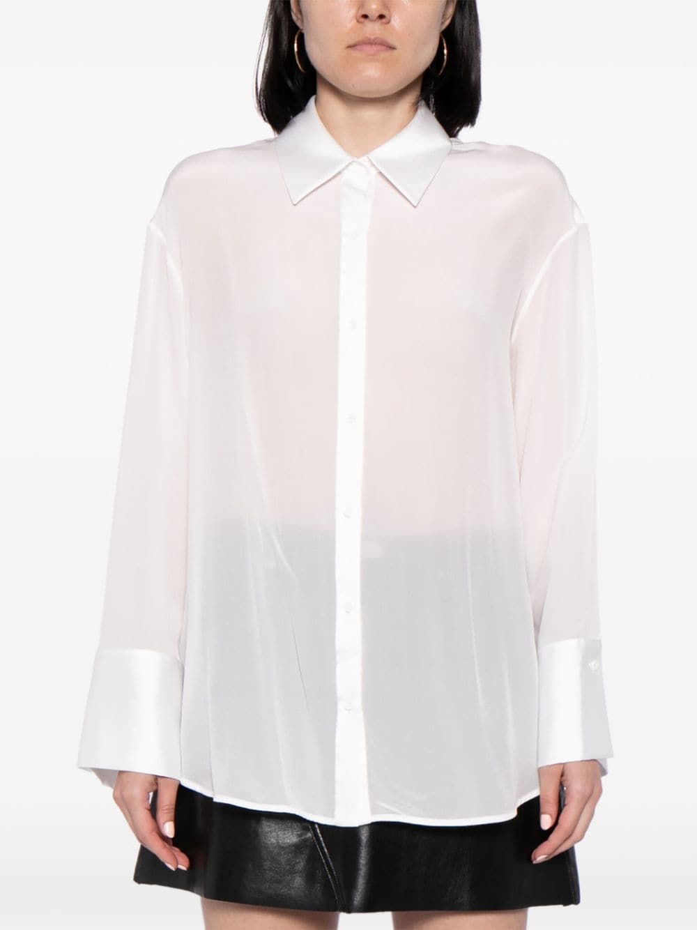 Shop Alice And Olivia Finely Open-back Silk Shirt In Weiss