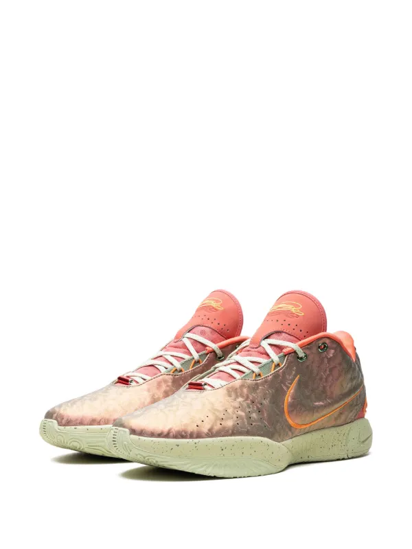 Nike LeBron 21 