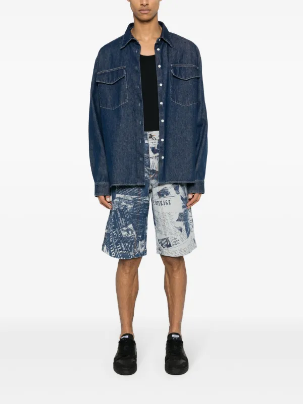 【関税&送料込】Versace Printed Denim Shorts Printed denim shorts in blue - Versace | Mytheresa
