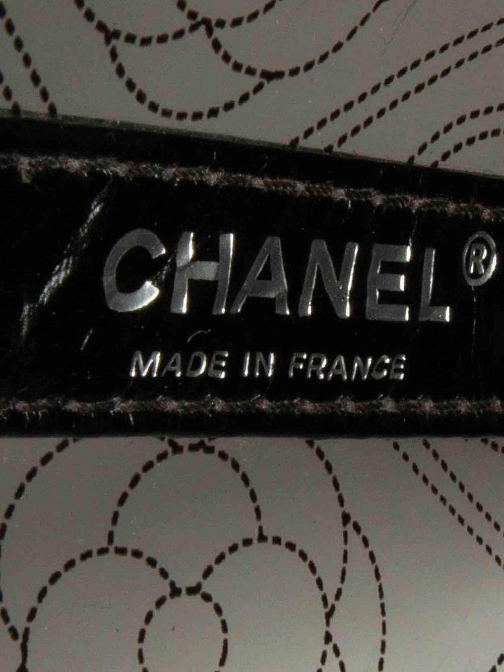 CHANEL 2018 Camellia bucket bag Women