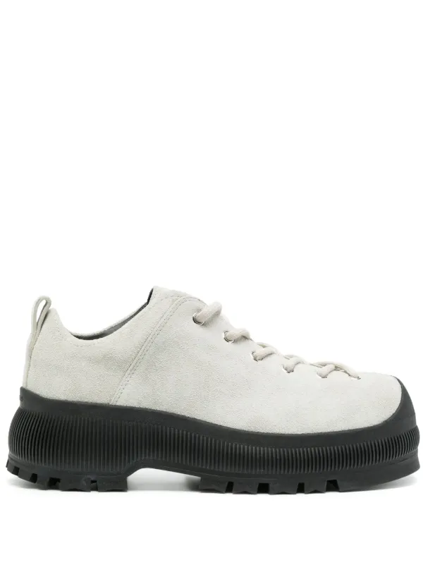 【関税込み】Jil Sander グレー パーフォレーション スニーカー JIL SANDER/ジルサンダーよりこれからの季節にオススメなレザー