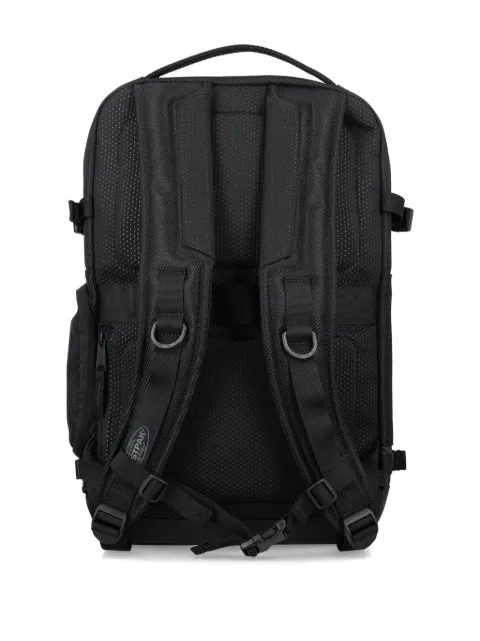 Eastpak 미디엄 테쿰 CNNCT 백팩