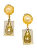 CHANEL Pre-Owned 1997 drop faux-pearl cube clip-on earrings - Gold