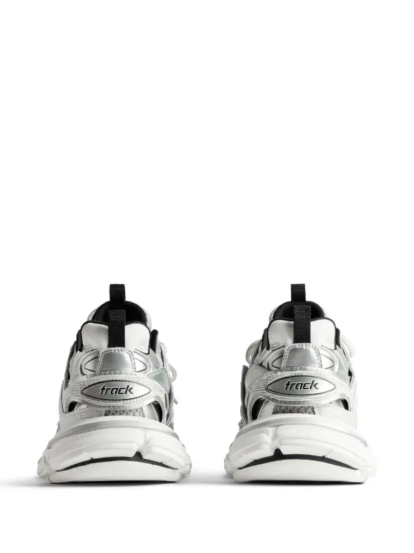 Balenciaga トラック スニーカー | シルバートーン | FARFETCH JP