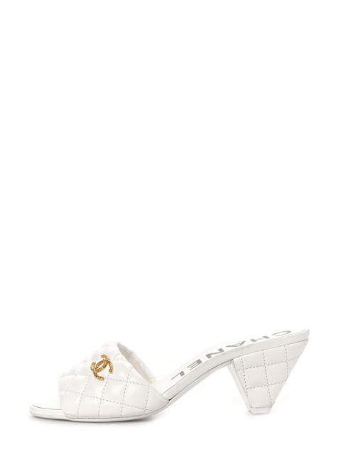 CHANEL Pre-Owned CC diamond-quilted sandals