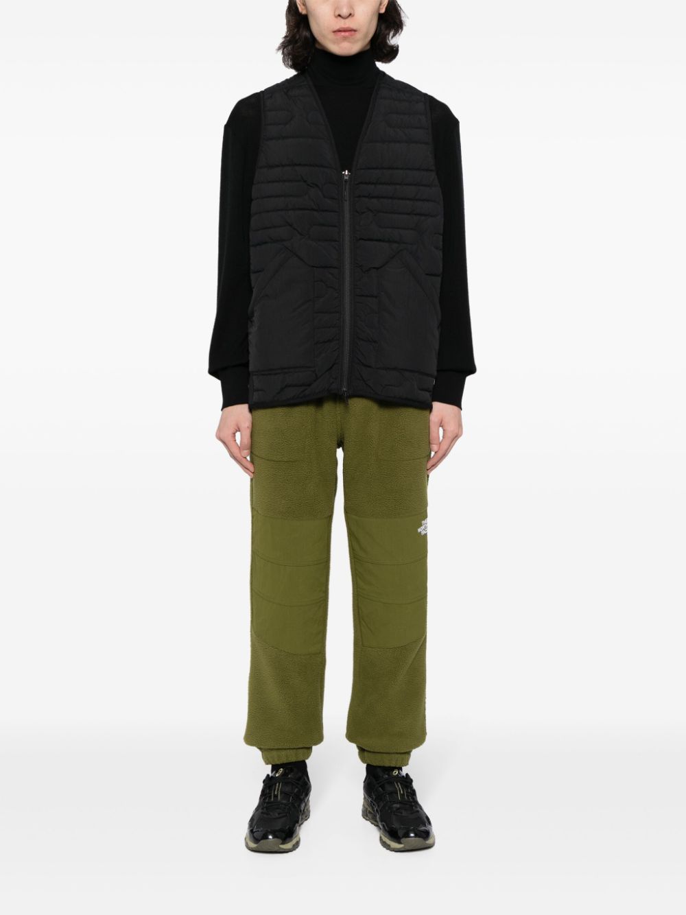 Shop The North Face Logo-embroidered Fleece-panel Trousers In 绿色