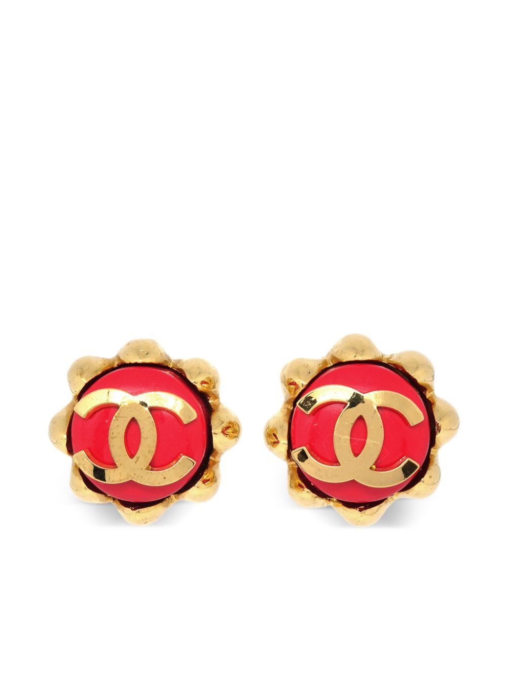 Pre-owned Chanel 1980-1990 Cc-logo Scalloped Clip-on Earrings In Gold