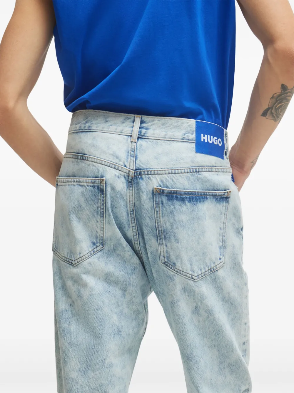HUGO Straight jeans met acid wassing Blauw