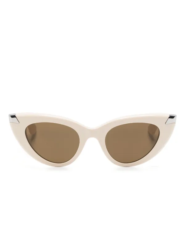 【送料&関税込】Alexander McQueen Punk Rivet Sunglasses Alexander McQueen Eyewear Punk Rivet cat-eye Sunglasses