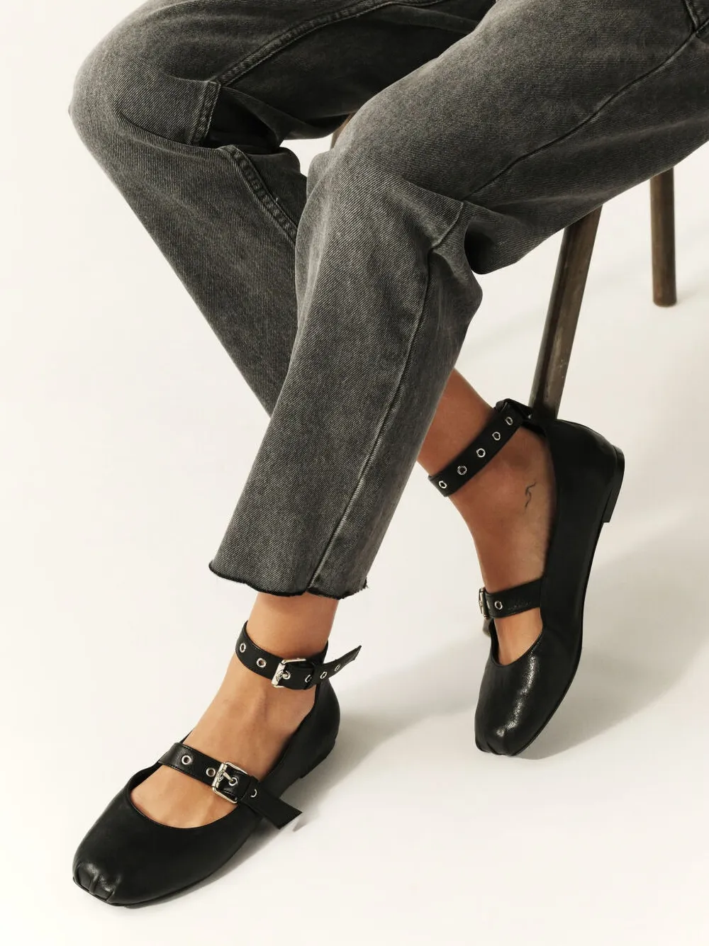 Ba&Sh Canya ballerina's met gesp Zwart