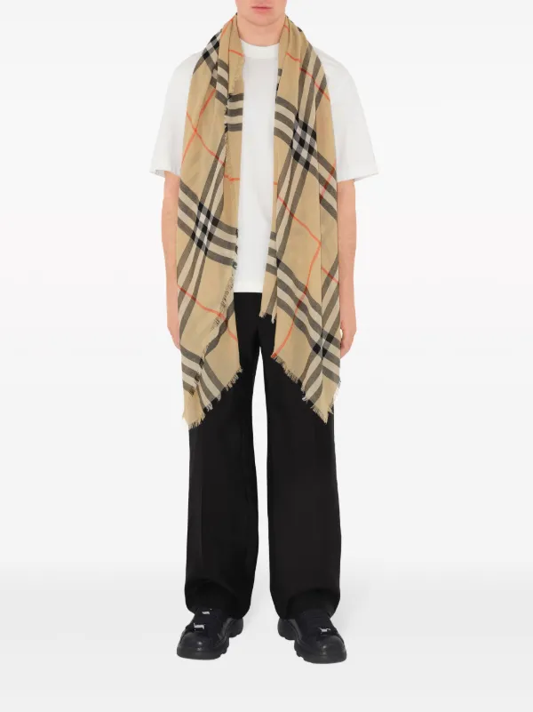 Burberry Vintage Check Wool Scarf | Neutrals | FARFETCH