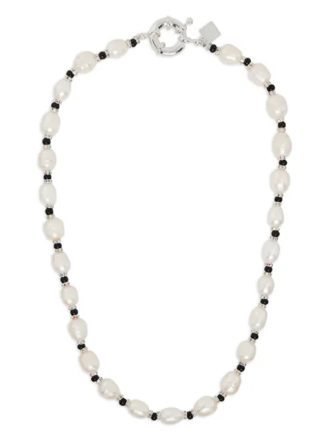 Pearl Octopuss. Y pearl necklace