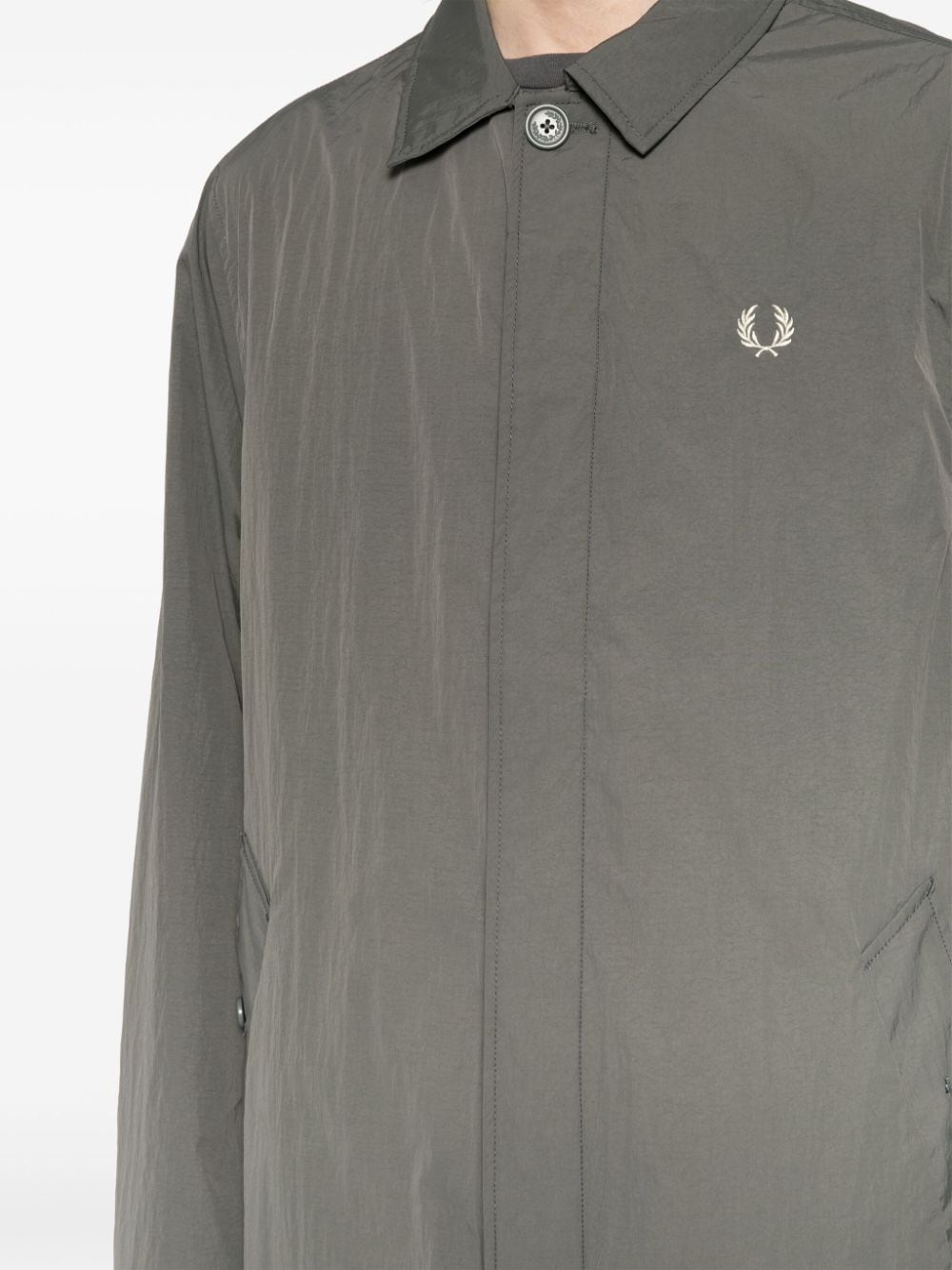 Fred Perry Jas met geborduurd logo Grijs