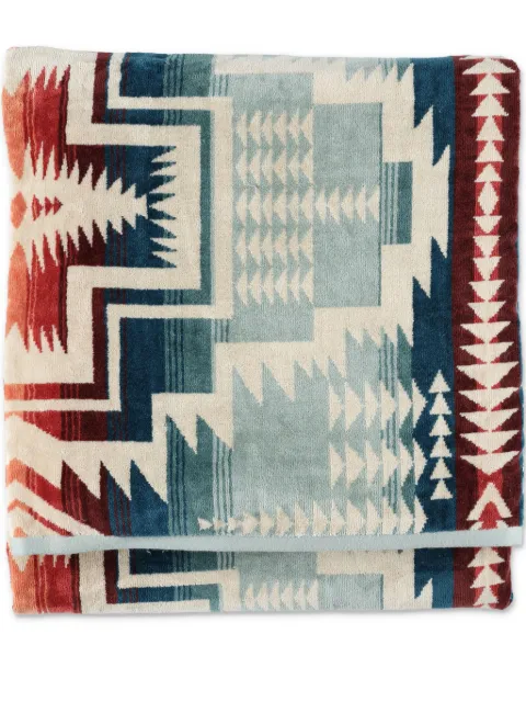 Pendleton  geometric jacquard cotton towel