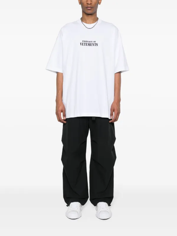 【関税込み】VETEMENTS ホワイト Website ロゴ Tシャツ VETEMENTS ロゴ Tシャツ | ホワイト | FARFETCH JP